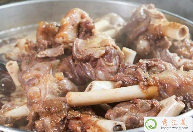 秋冬補腎常吃羊骨好 秋冬補腎常吃羊骨好